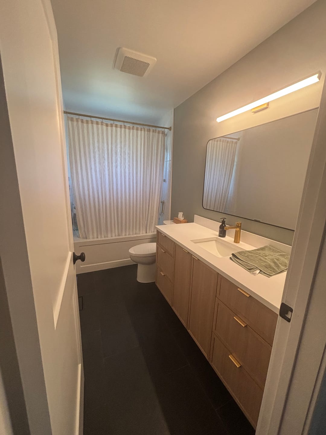 Customer photo review of Cape Breton 72" White Oak Bathroom Vanity