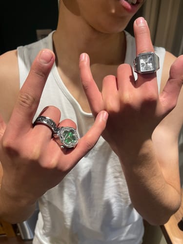 Customer photo review of KLAW RING | SILVER