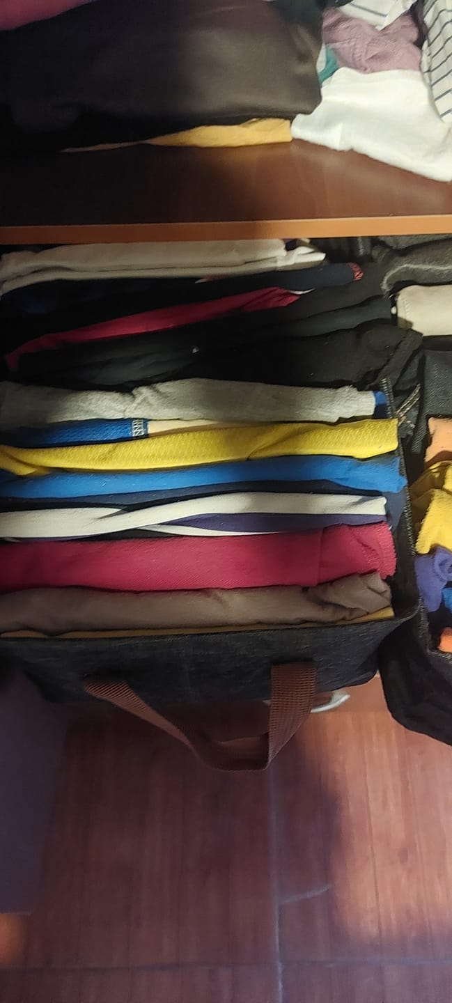 Customer photo review of Organizador de Ropa Plegable | Pack 4 Unidades