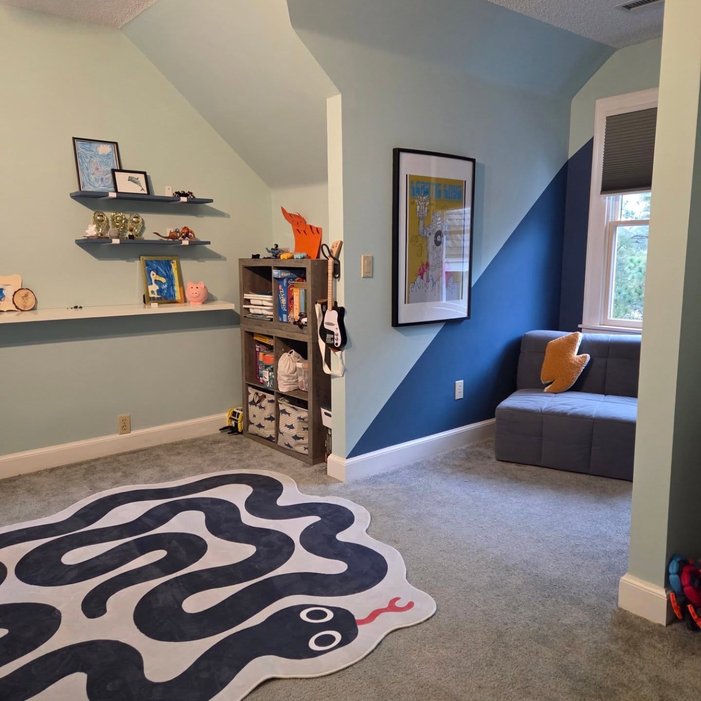 Customer photo review of Spiral Snake Design Rug by Johann Banta