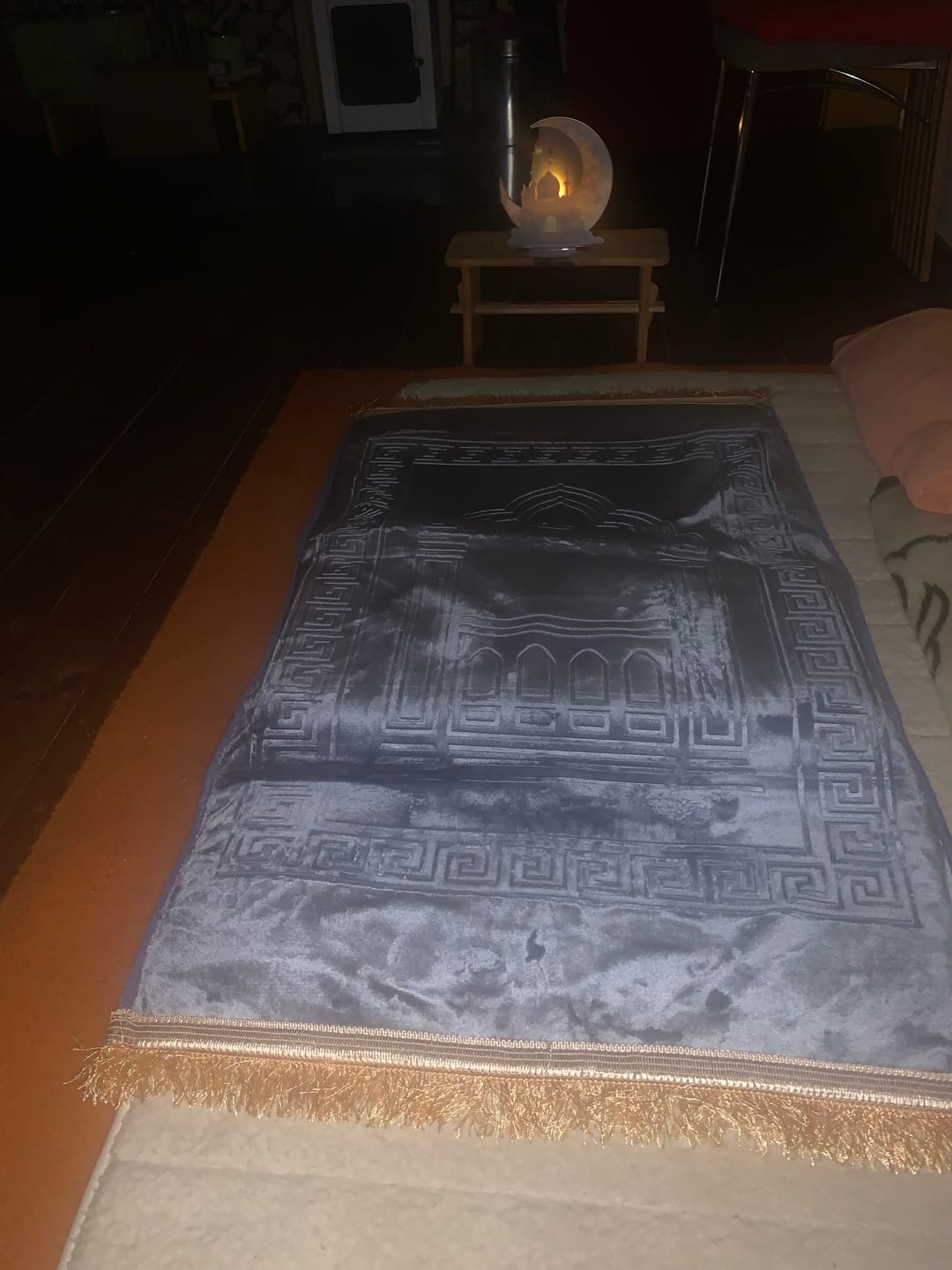 Customer photo review of Medical Prayer Mat With Memory Foam Pillow
