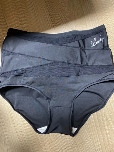 Customer photo review of ALLRJ Women's High-Waisted Ultra Soft Tummy Control Comfort Briefs