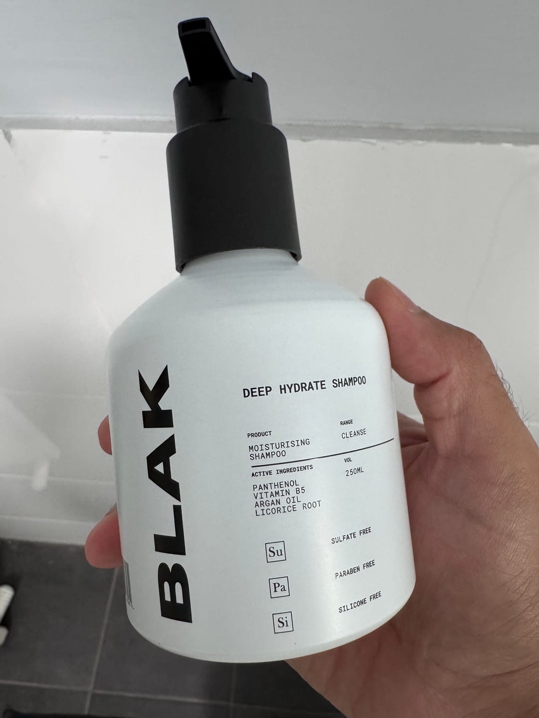 Customer photo review of Deep Hydrate Shampoo