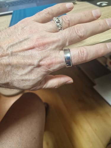 Customer photo review of Pulserive Smart Ring, Sleep Tracker, Activity & Fitness Tracker, Blood Pressure& Oxygen Tracker