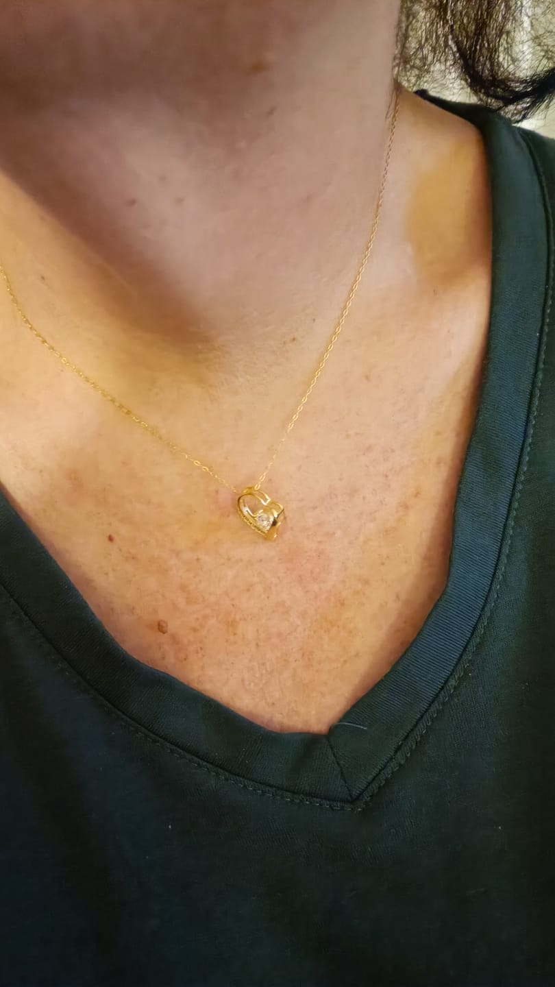 Customer photo review of מתנה לאישה - שרשרת לאישה עם ברכה והקדשה מרגשת