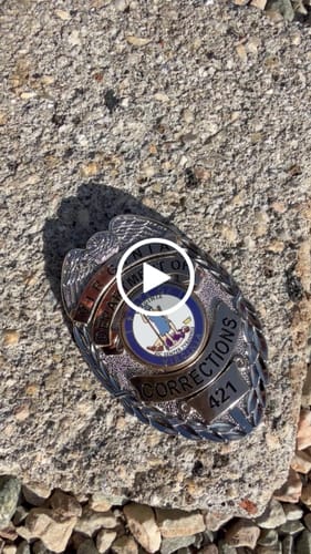 Customer video review of Customizable Badge BA08