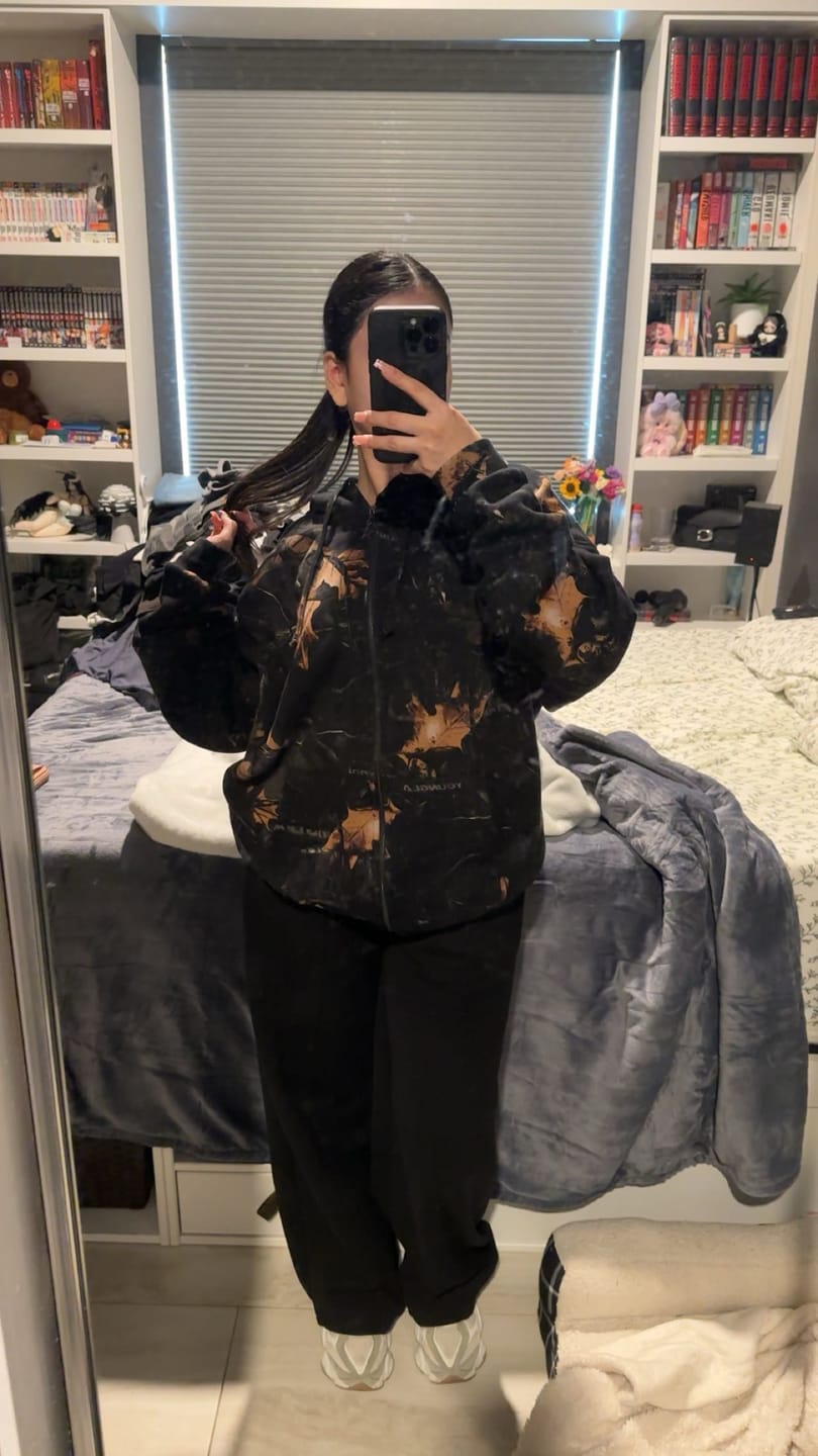 Customer photo review of W533 Flashback Zip Hoodie