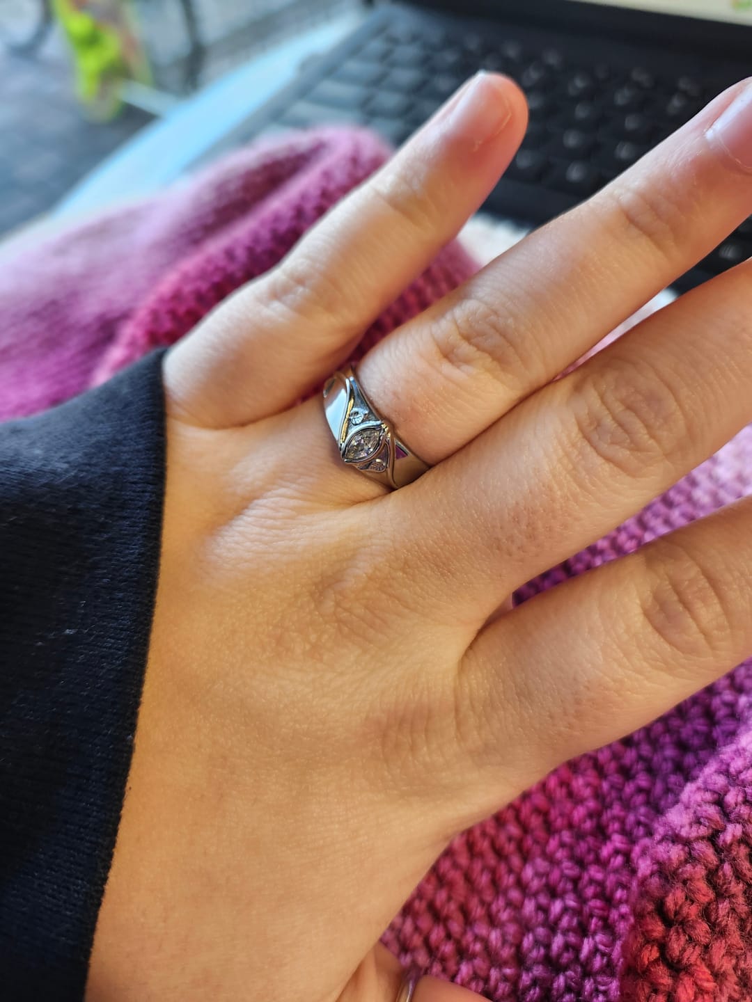 Customer photo review of BIRTHSTONE RING (APRIL)