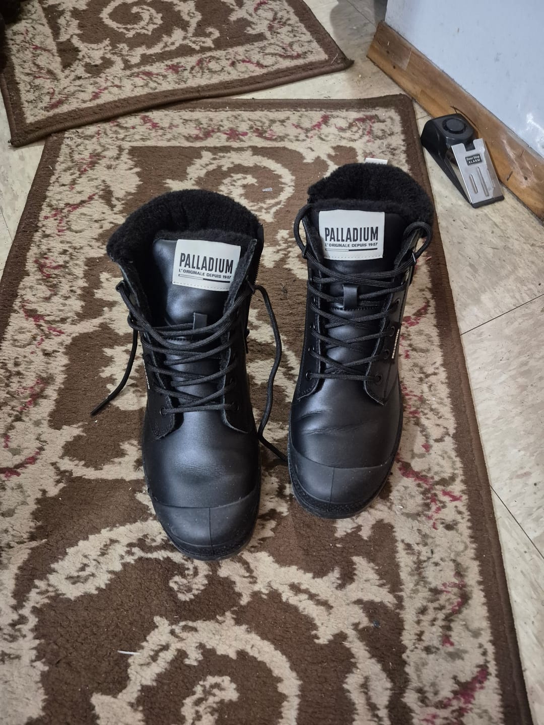 Customer photo review of 94380-008-M | PAMPA HI SNOW WARM | BLACK