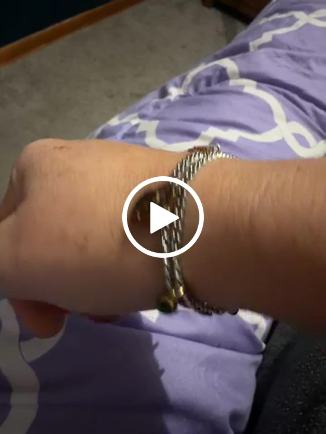 Customer video review of Permanent Bracelet Key Charm