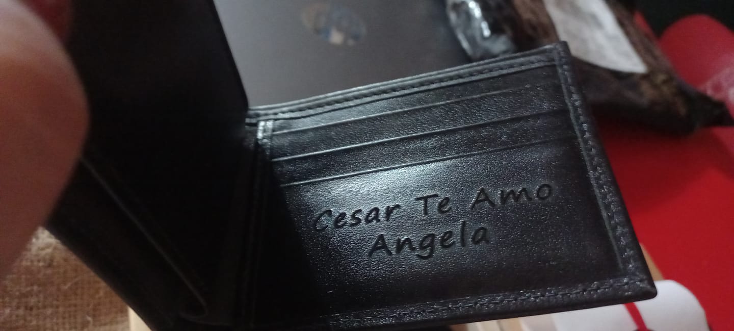 Customer photo review of Billetera Hombre Clásica negra