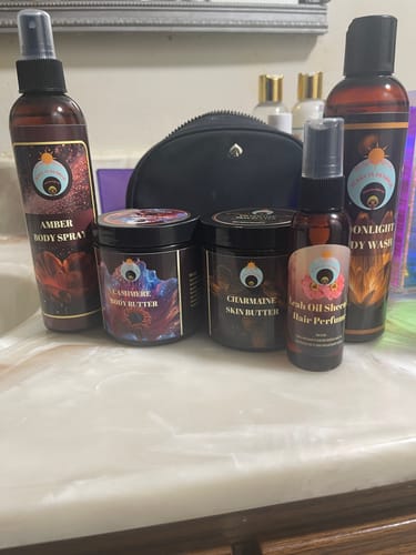 Customer photo review of Amber & Friends Bundle