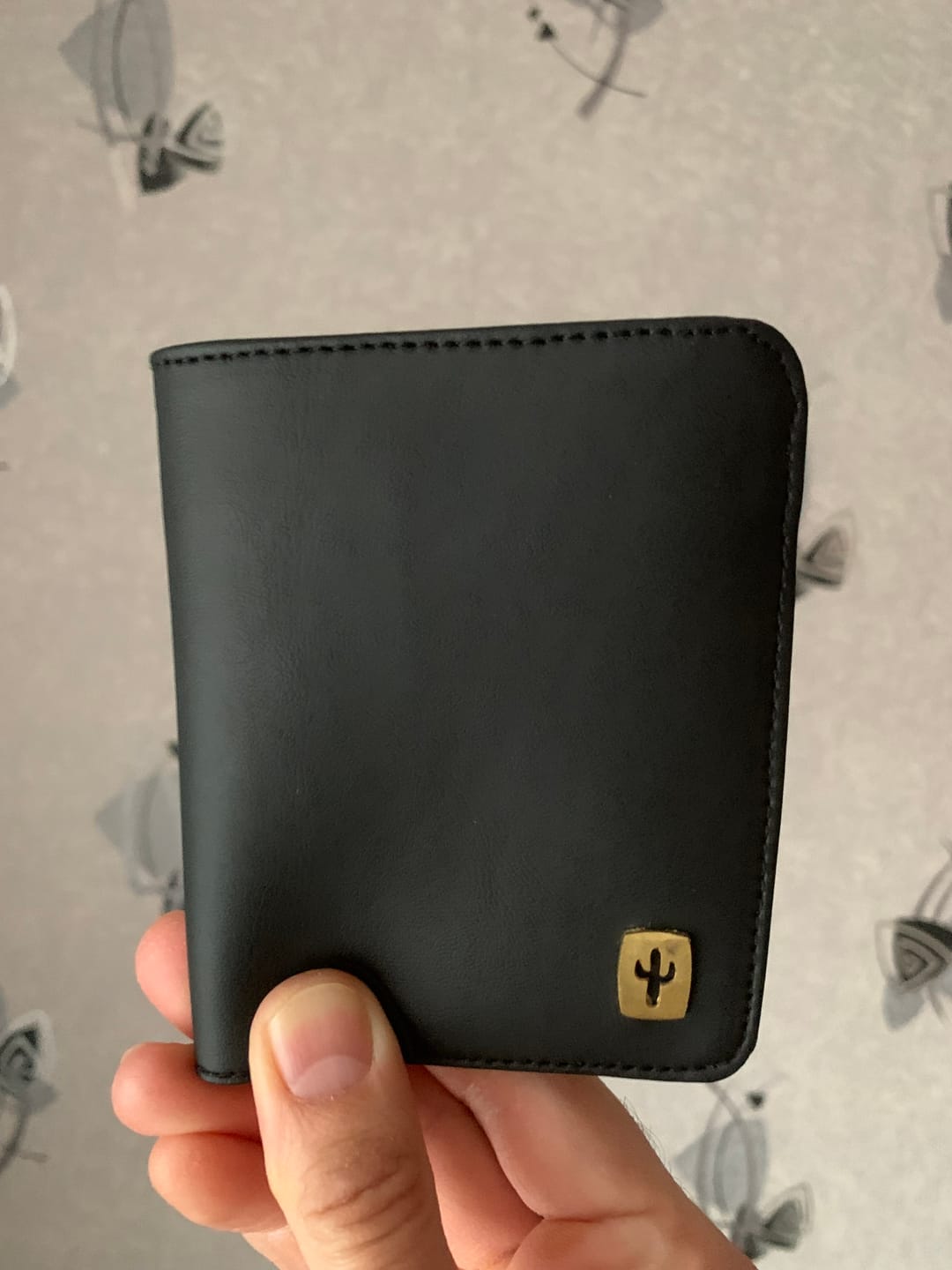 Customer photo review of Minimalist Cash | Cactus Leather