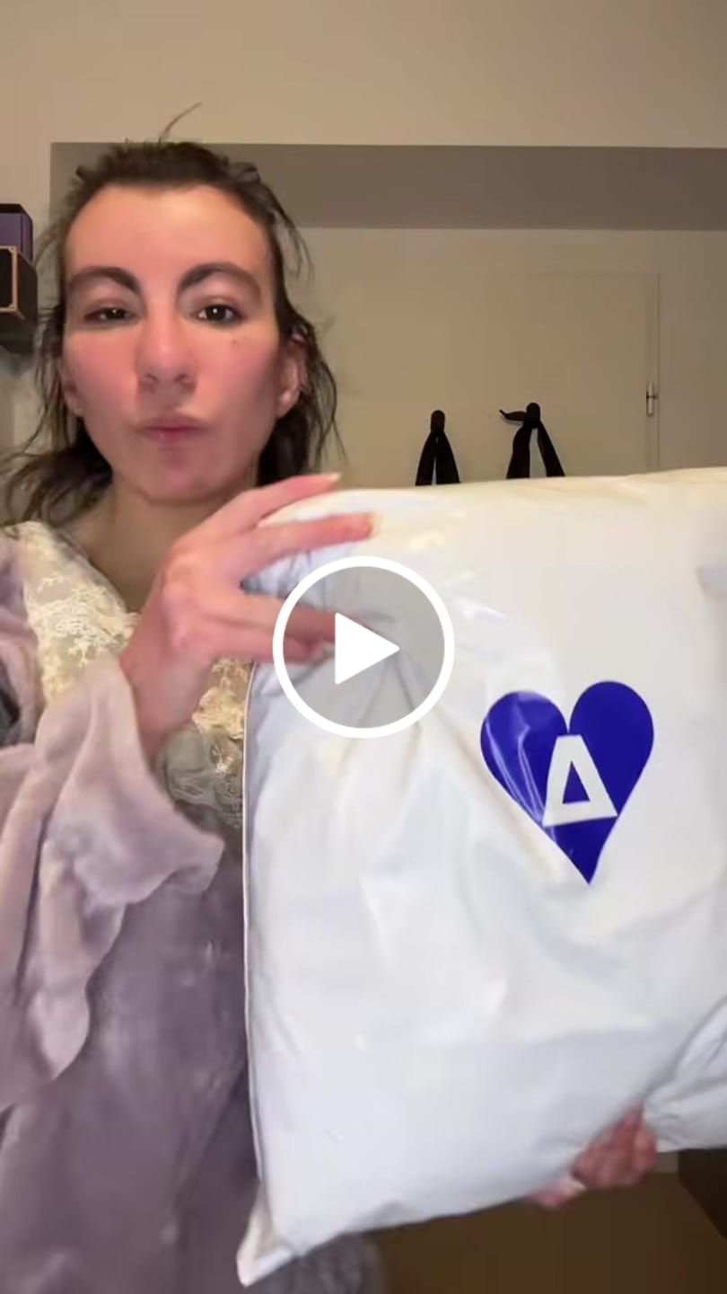 Customer video review of Soufflé Classic Hoodie Sets