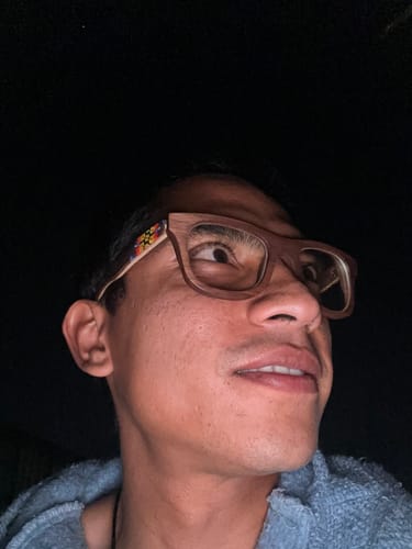Customer photo review of Hikuri Sol Ópticos - Luz Azul