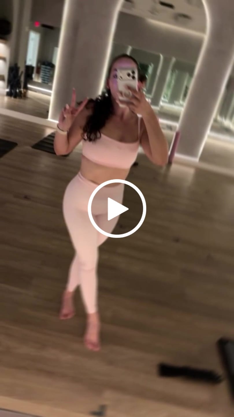 Customer video review of The Essentials Legging / Powder-Pink