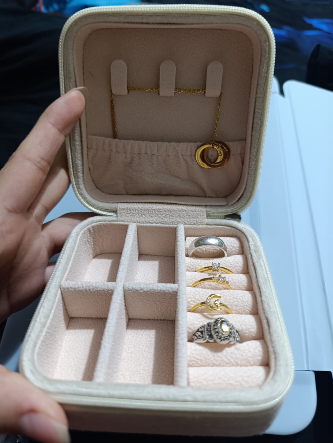 Customer photo review of JOYERO GRATIS