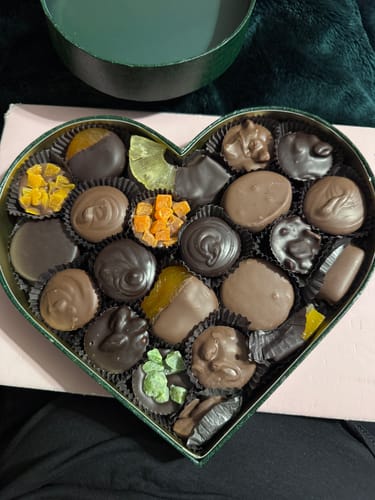 Customer photo review of Chocolate Essentials Heart Gift Box