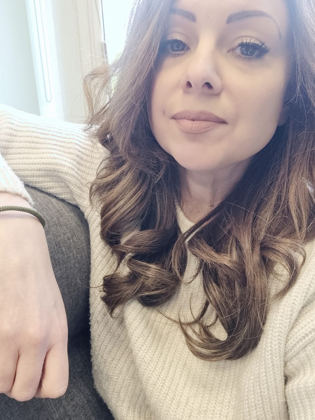 Customer photo review of Stranded 16" One Piece Flicky Clip-in Hair Extension - Colour #4/27 Coral Bells