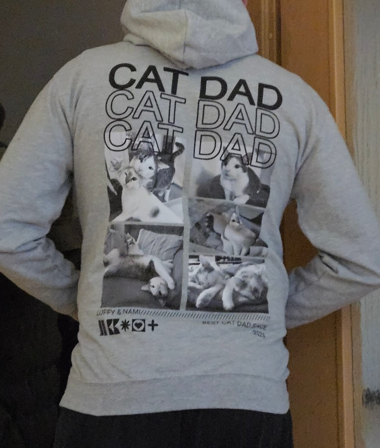Customer photo review of Personalisierter Hoodie - Cat Dad