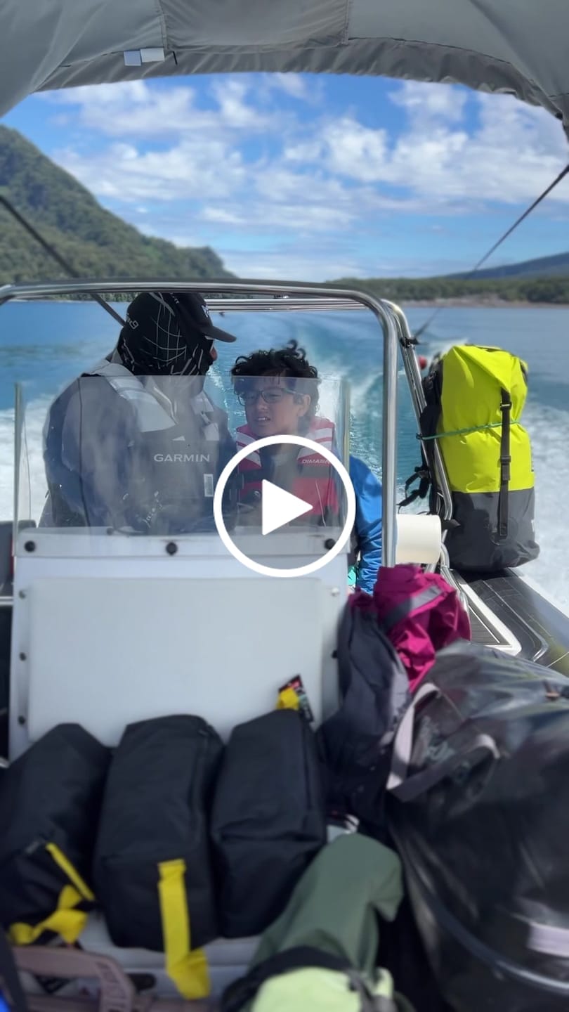 Customer video review of Bolsa Seca YELCHO 110 Lts, 100% Impermeable DRYSAFE  Verde Lima