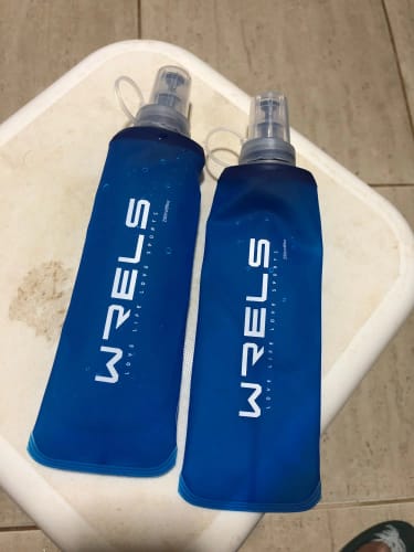 Recensione con foto di un cliente su HeroX RunBottle - Borraccia