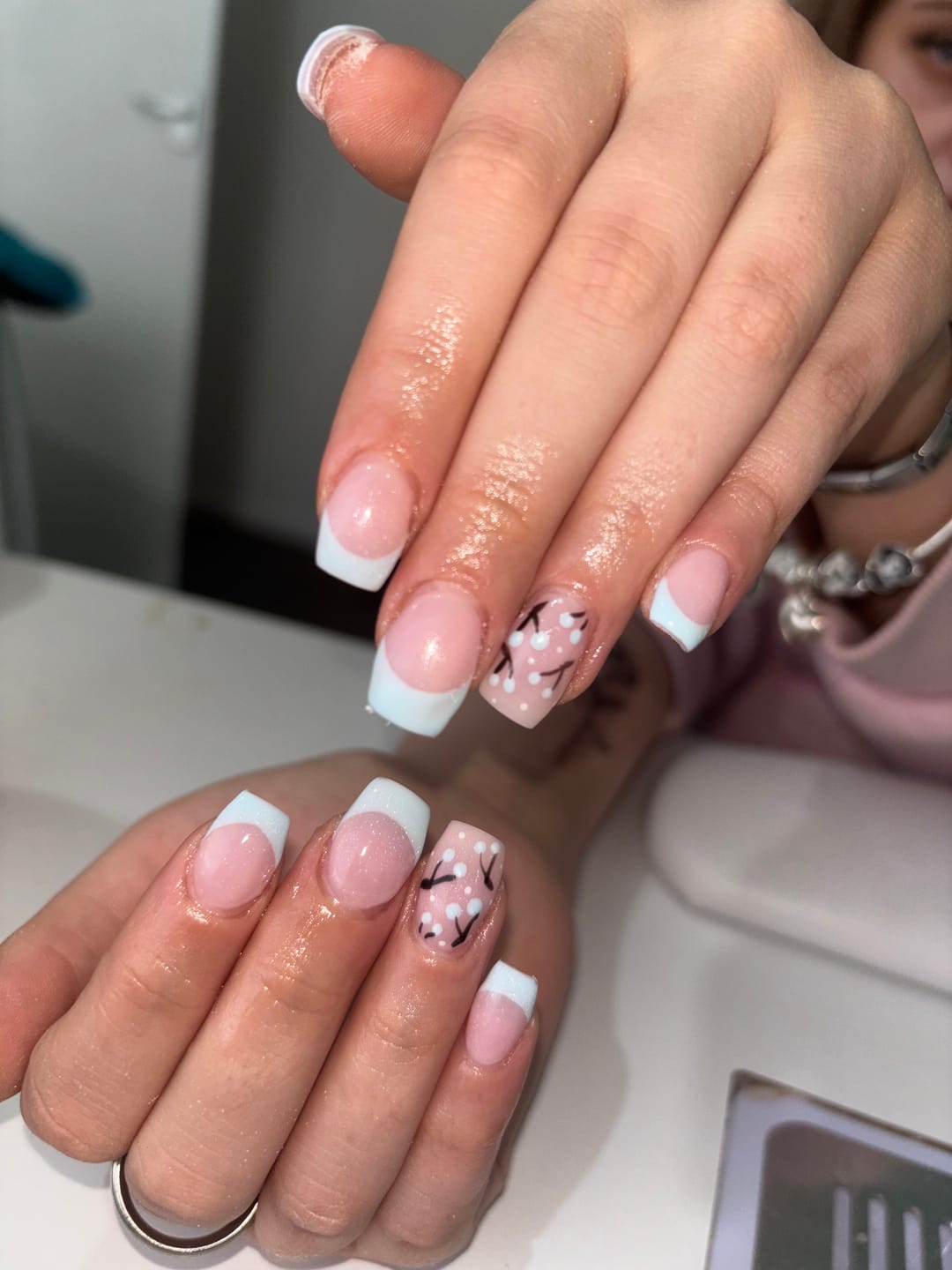 Customer photo review of Semilac Top Coat No Wipe Real Colour UV Gel Polish 11 ml