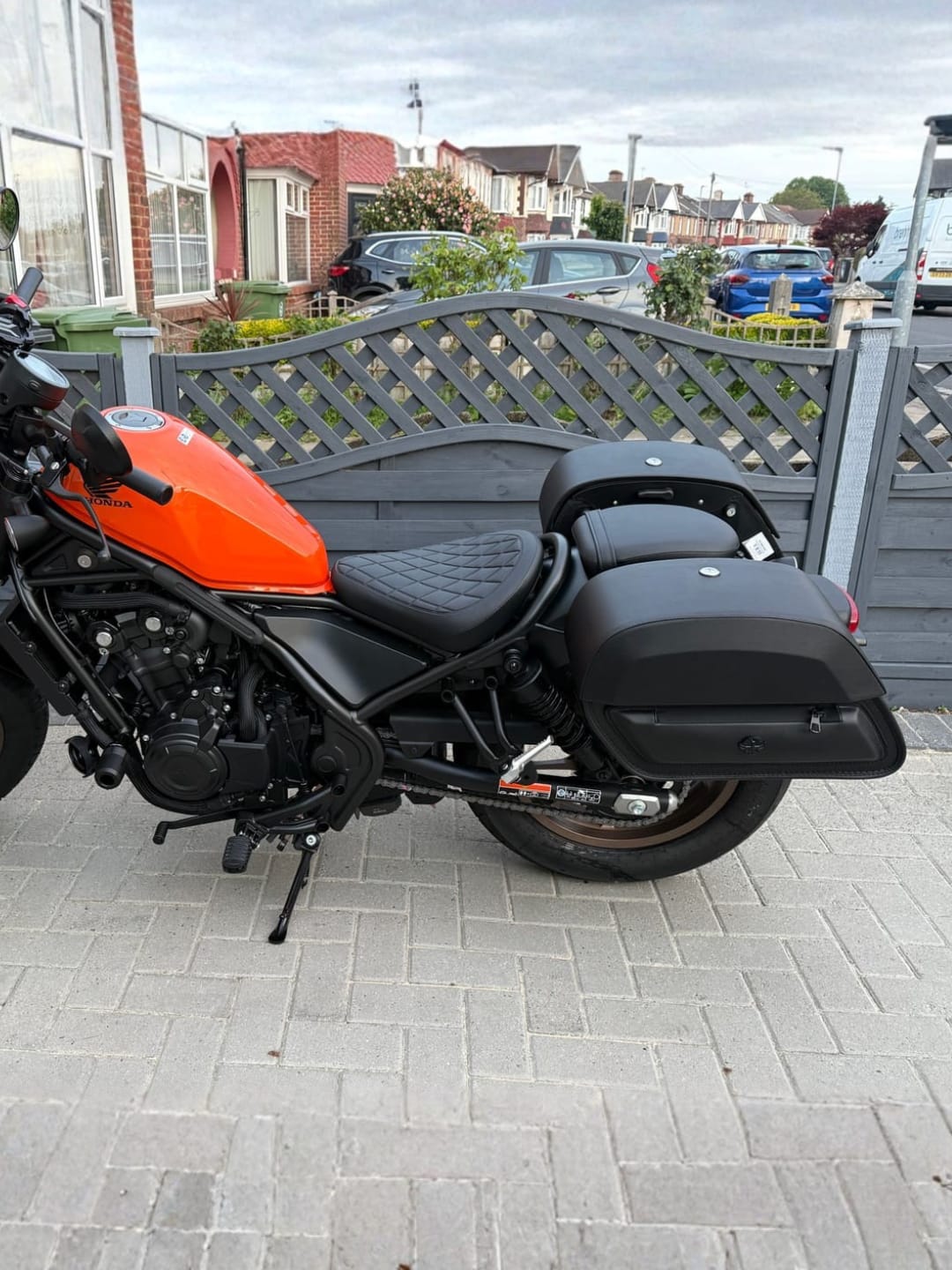 Customer photo review of 28L - Pantheon Medium Quick Mount Honda Rebel 500 Motorcycle Saddlebags