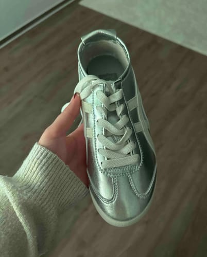 Customer photo review of Onitsuka Tiger MEXICO 66 Silver Off White