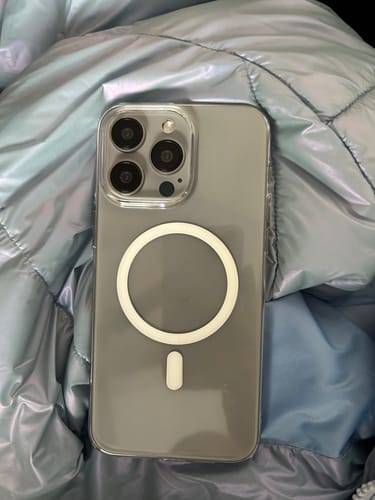 Customer photo review of Anti-Yellow Magsafe Clear Case - Realme 10 4G