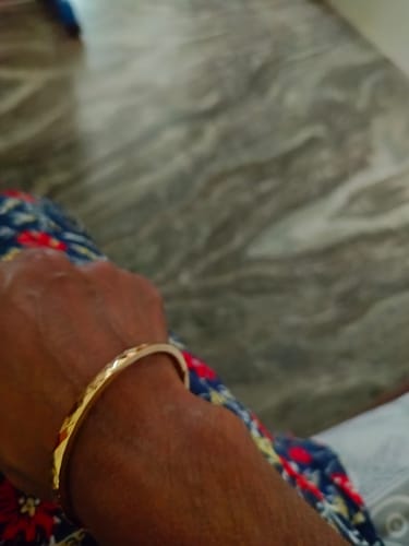 Customer photo review of Gilded Haze Bangle Bracelet