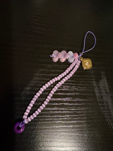 Customer photo review of KPOP DEMON HUNTERS - Official Light Stick Beads Strap