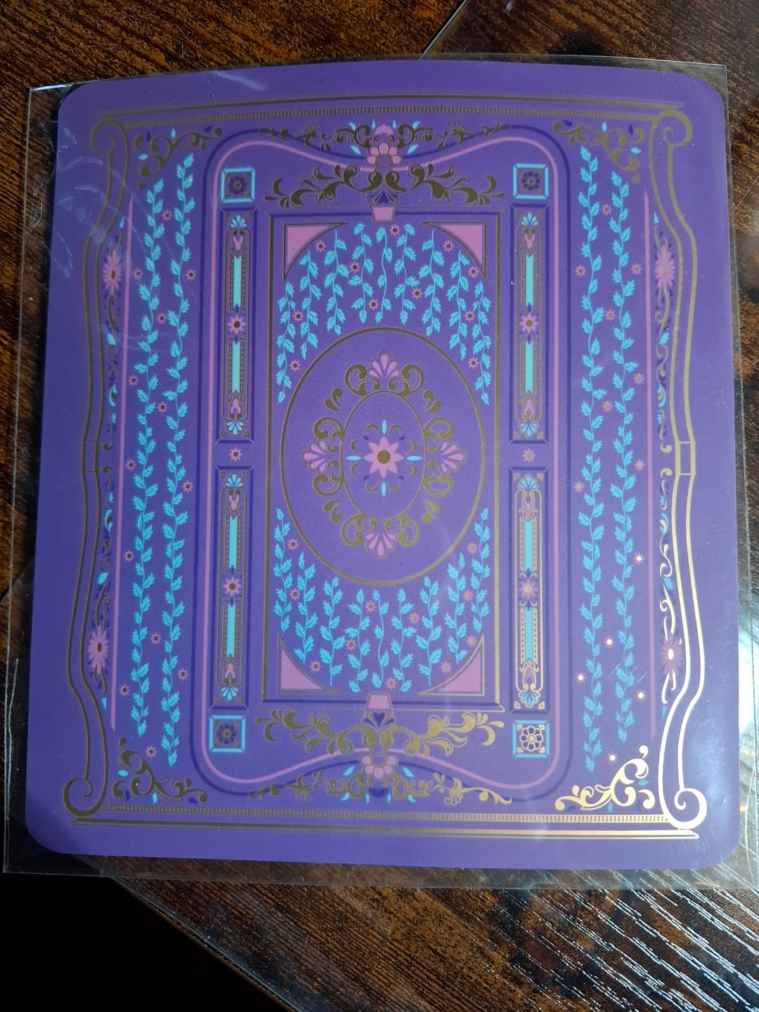Customer photo review of Literati Kindle Sticker Insert - Purple