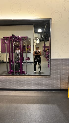 Customer photo review of VISIONZ SWEATS