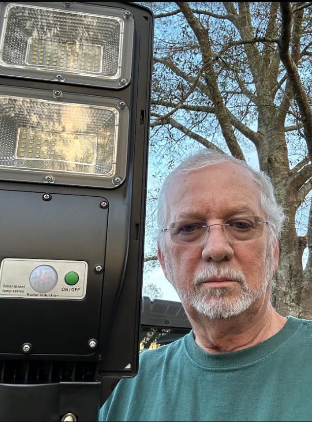 Customer photo review of 60W Solar Street Light 6000 Lumens