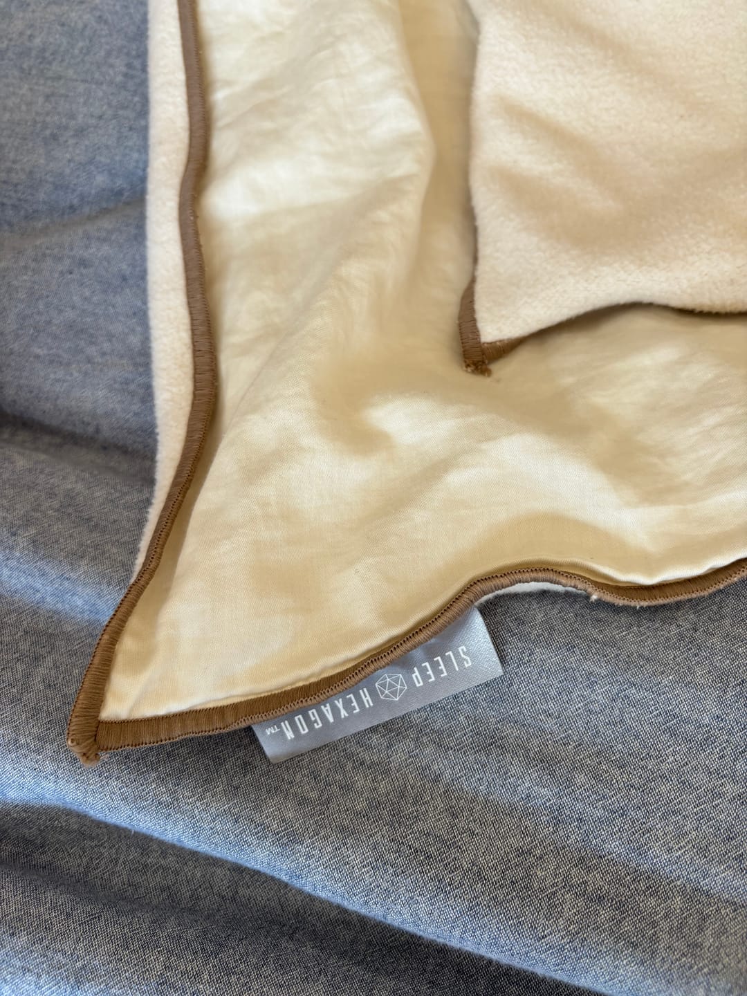 Customer photo review of NEW! SLEEP HEXAGON 温泉ヒーリングブランケット