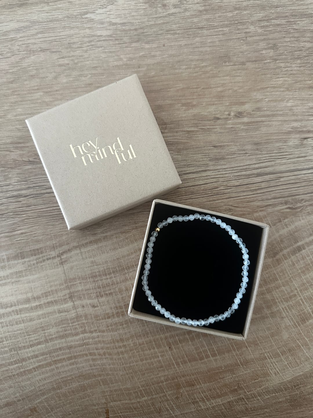Customer photo review of Clarity Bergkristall Armband