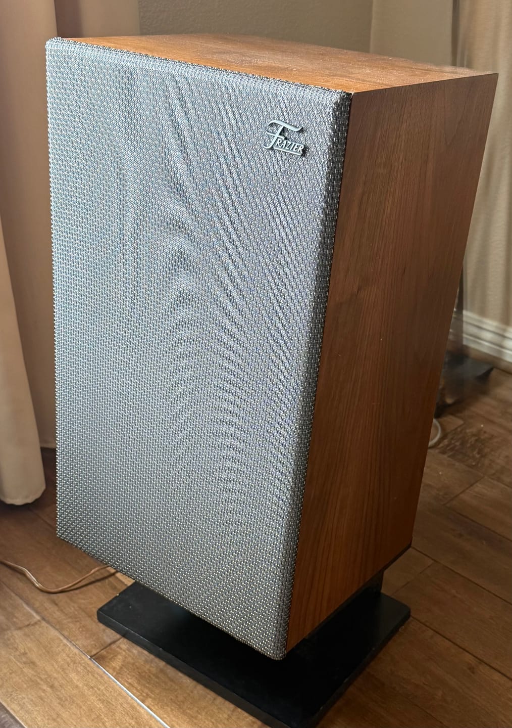 Customer photo review of Black & Gold-Silver Grill Cloth – Premium Amp Fabric for Guitar Amps