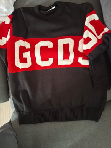 Recensione con foto di un cliente su Maglione GCDS
