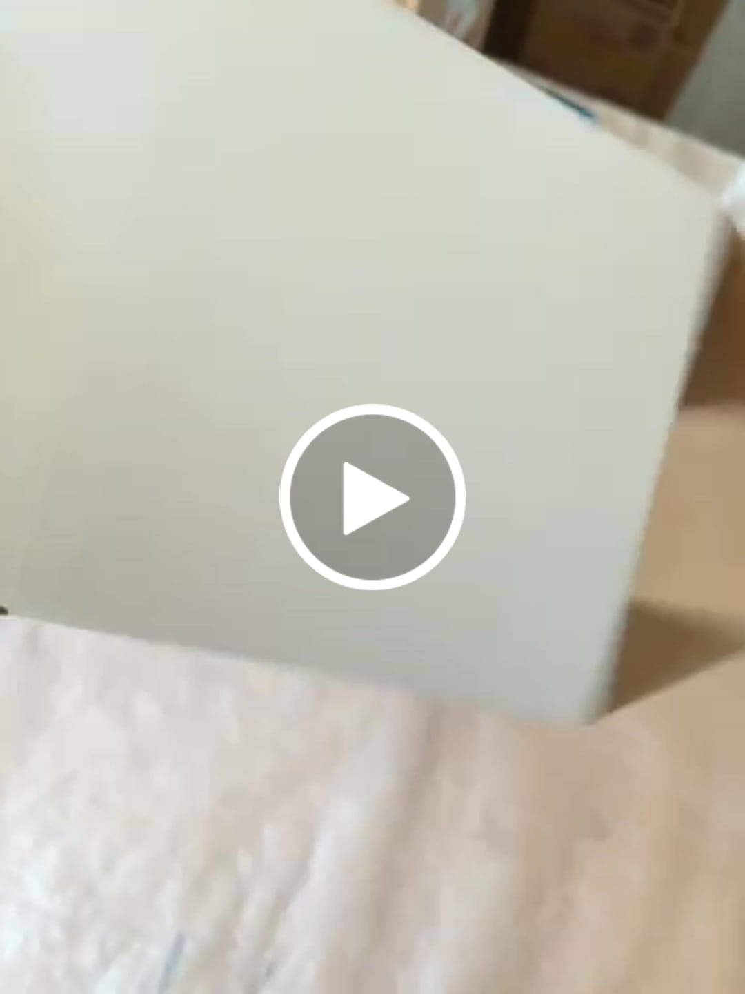 Customer video review of 200 x 200 x 200mm Regular Slotted Mailing Box White B7