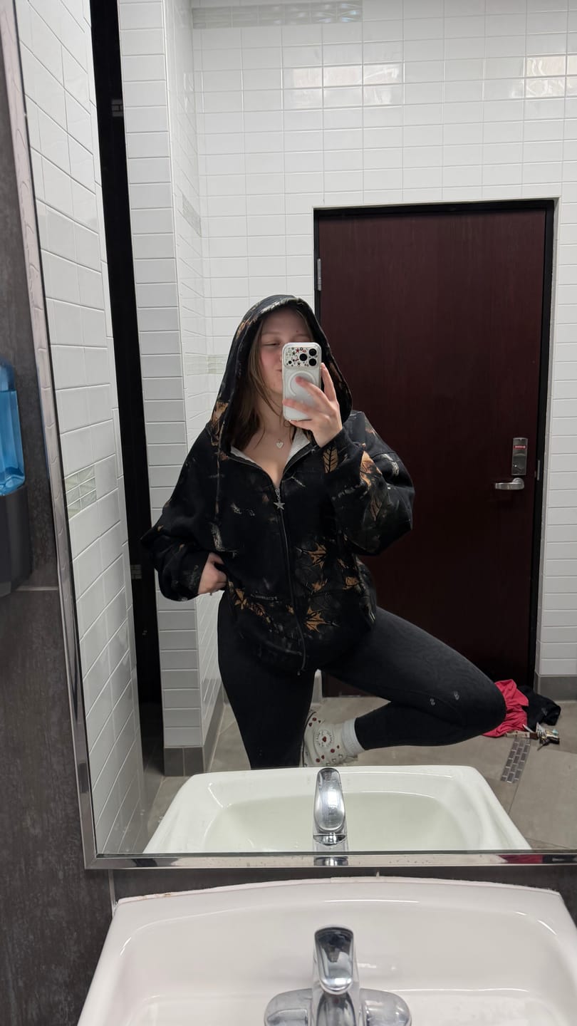 Customer photo review of W533 Flashback Zip Hoodie