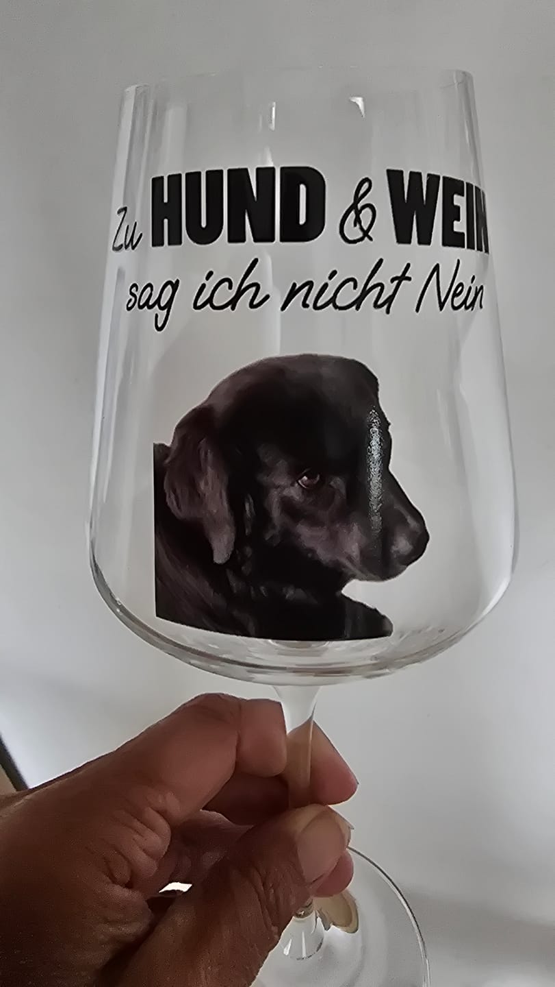Customer photo review of Zu Hund und Wein sag ich nicht nein - Individuelles Weinglas