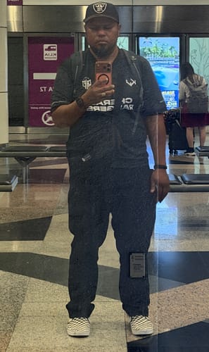 Customer photo review of 9SEVENTY Las Vegas Raiders Stone Prolite Black Snapback