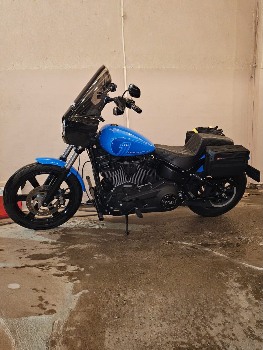 Customer photo review of 18L - Patriot Medium Motorcycle Throw Over Saddlebags for Harley Softail Street Bob FXBB/S