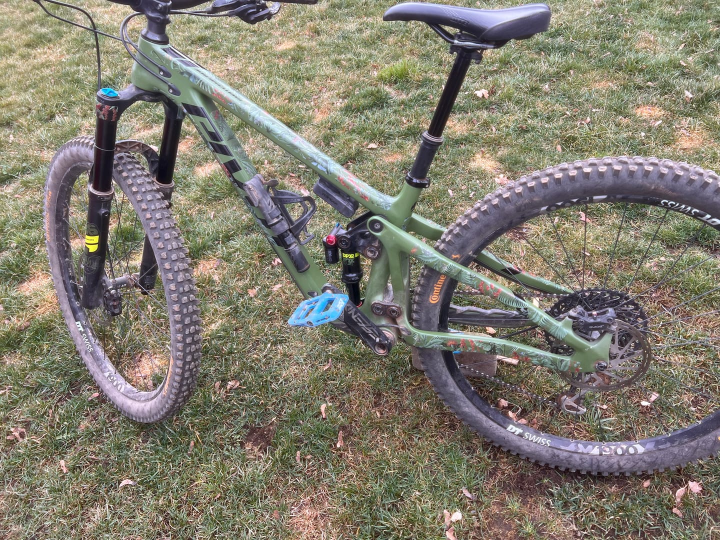 Customer photo review of Hype Lotus Frame Keeper