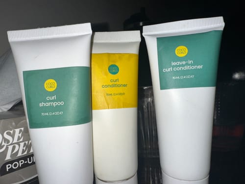 Customer's Curl Mini set with the Curl Shampoo, Conditioner, and Leave-in Conditioner tubes displayed.