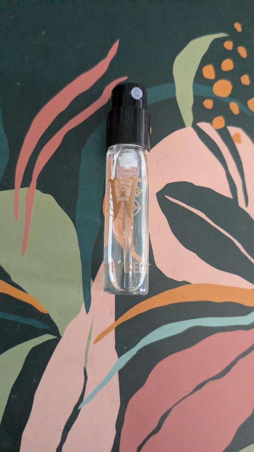 Customer photo review of Honeyberry