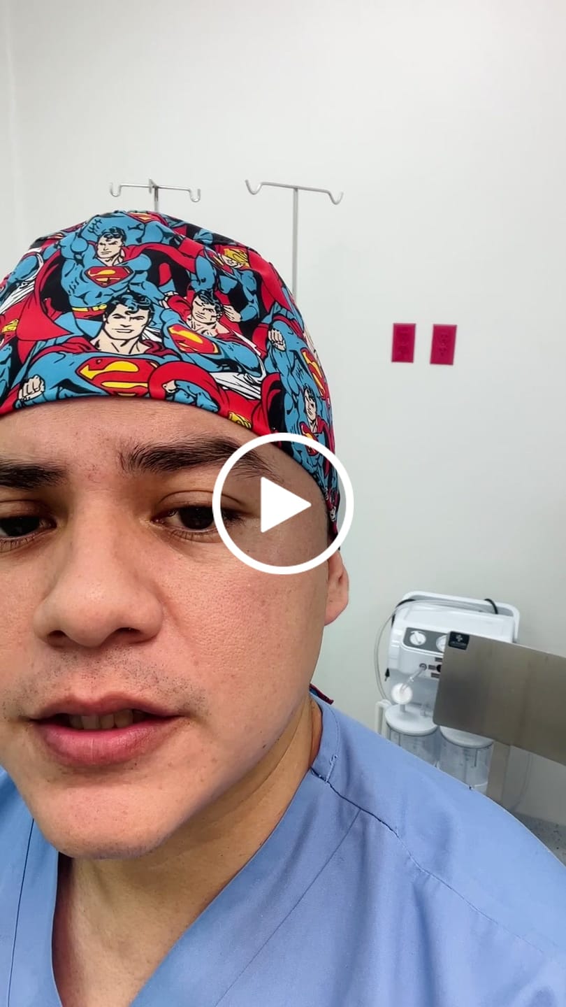 Customer video review of Gorro quirúrgico Superman 1