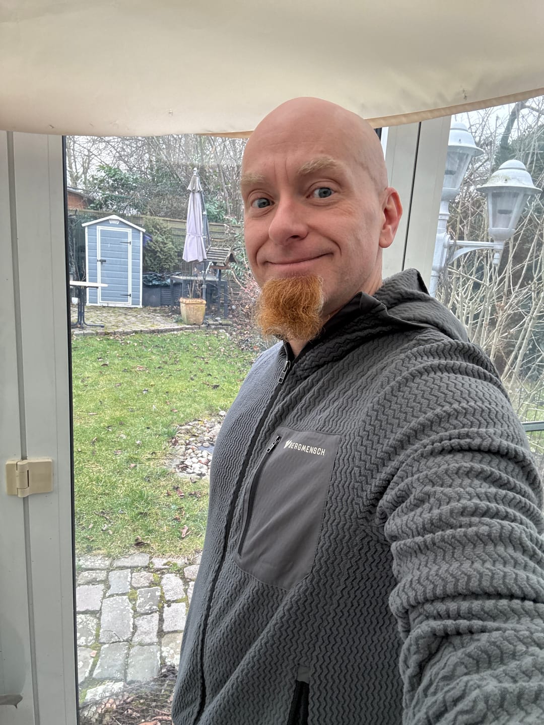 Customer photo review of AirGrid - Herren Full-Zip Hoodie