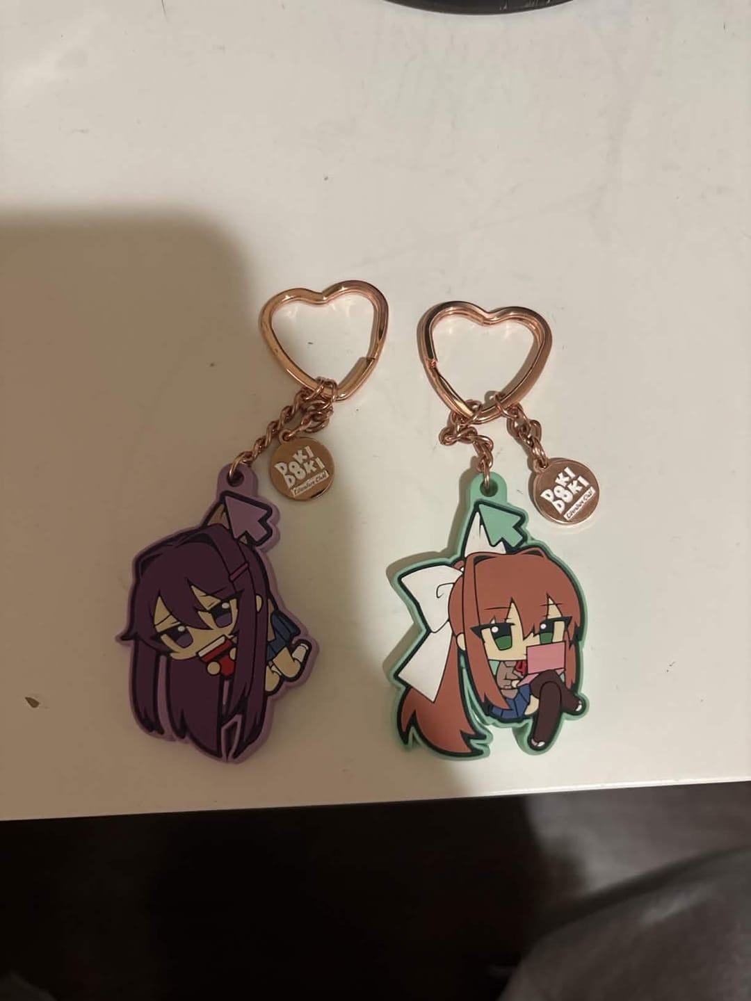 Customer photo review of Doki Doki Literature Club - Yuri Mouse Pointer Rubber Keychain